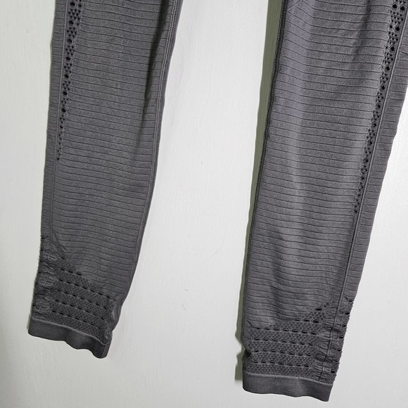 Gymshark Energy Seamless Leggings M? L? Grey High Waisted Perforated - Picture 3 of 10